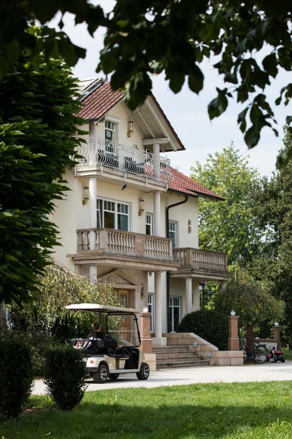 Gestuet Kaiserhof Legelshurst Exterior photo